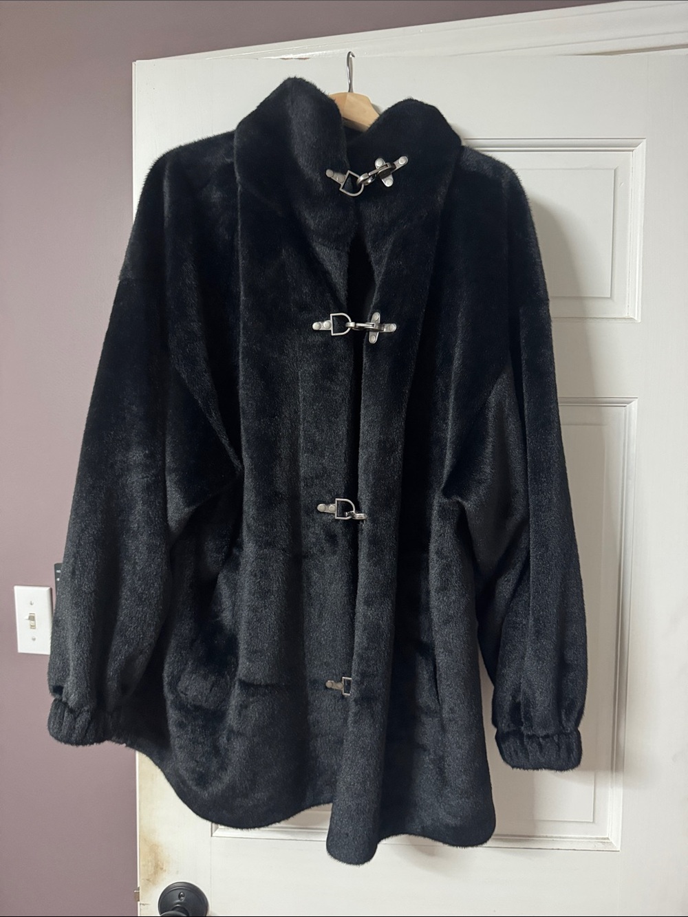 Free people Kara Faux Fur Coat black large never worn boho dressy